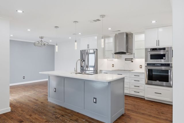 2651 Via Ventura Circle, Carrollton, TX 75006