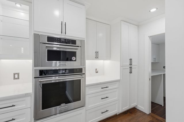 2651 Via Ventura Circle, Carrollton, TX 75006