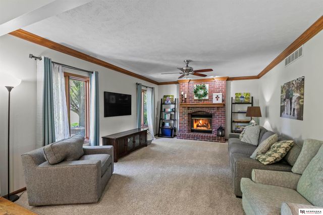 4718 Birch Creek Drive, Lincoln, NE 68516