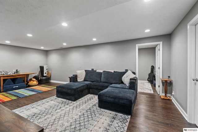 4718 Birch Creek Drive, Lincoln, NE 68516