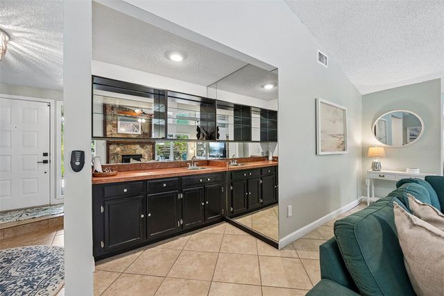 4712 GLENBROOKE DRIVE, Sarasota, FL 34243