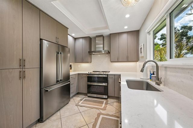 4712 GLENBROOKE DRIVE, Sarasota, FL 34243