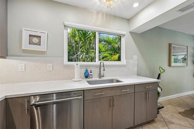 4712 GLENBROOKE DRIVE, Sarasota, FL 34243