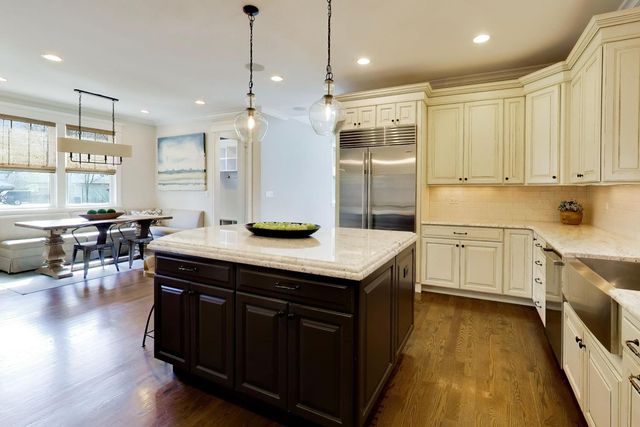 1501 CENTRAL Avenue, Wilmette, IL 60091