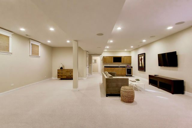 1501 CENTRAL Avenue, Wilmette, IL 60091