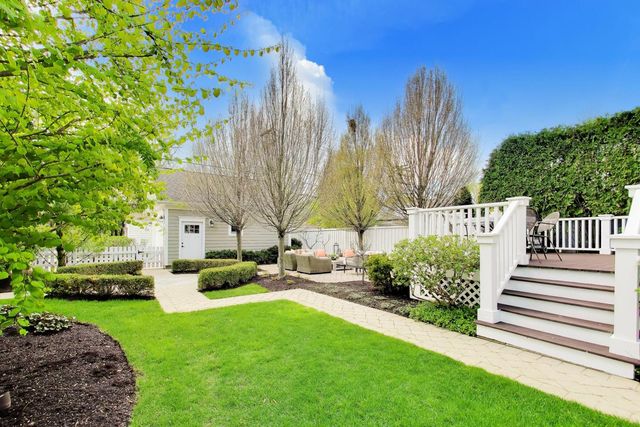 1501 CENTRAL Avenue, Wilmette, IL 60091