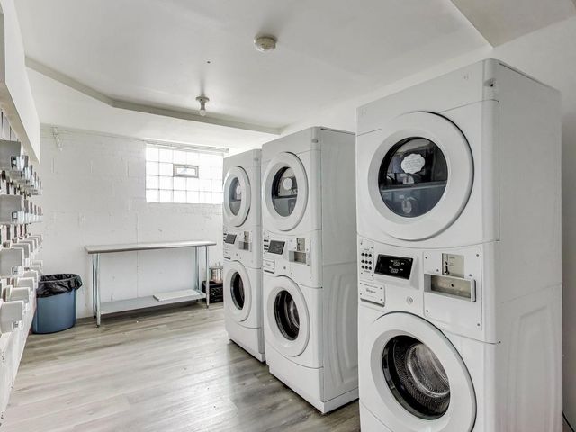 7250 N Western Avenue 508, Chicago, IL 60645