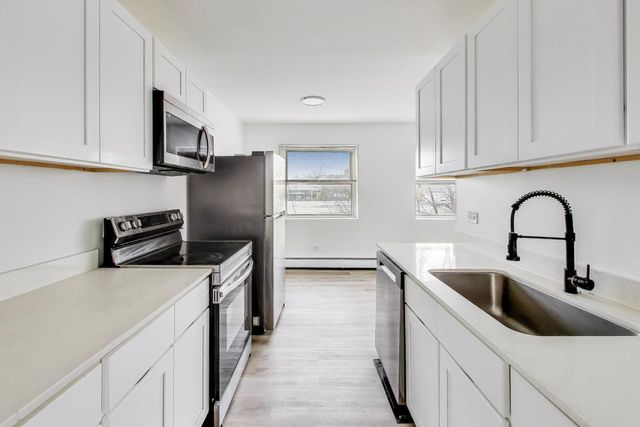 7250 N Western Avenue 508, Chicago, IL 60645