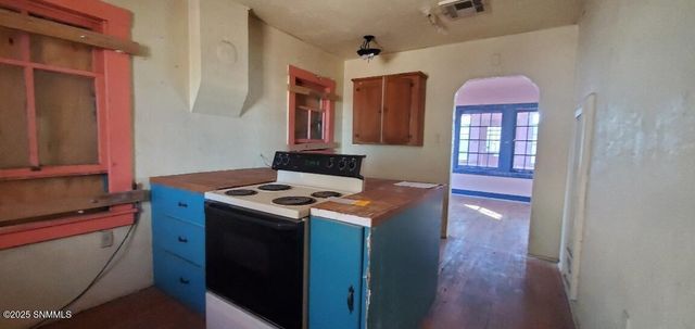 222 W Greening Avenue, Las Cruces, NM 88005