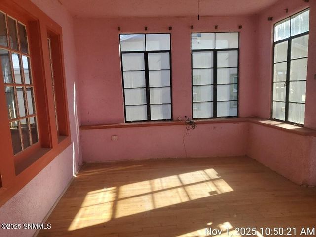 222 W Greening Avenue, Las Cruces, NM 88005