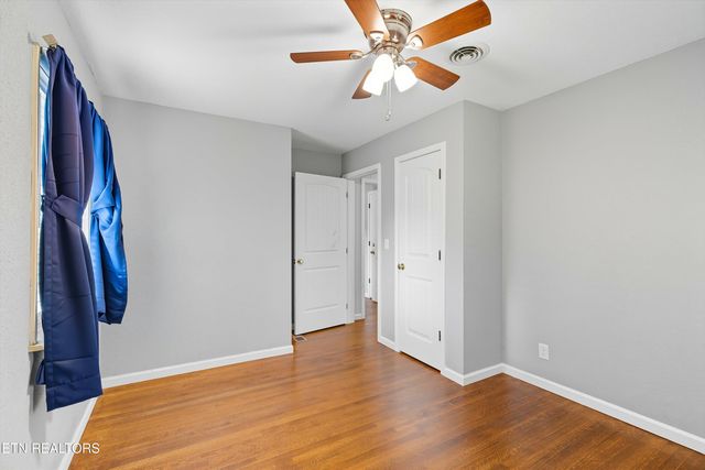 2140 Old Niles Ferry Rd, Maryville, TN 37803