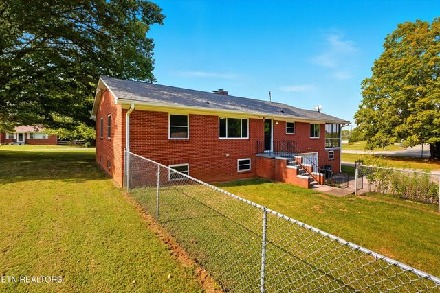 2140 Old Niles Ferry Rd, Maryville, TN 37803