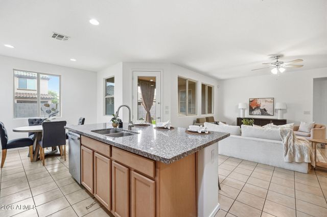 8106 S 42ND Avenue, Laveen, AZ 85339