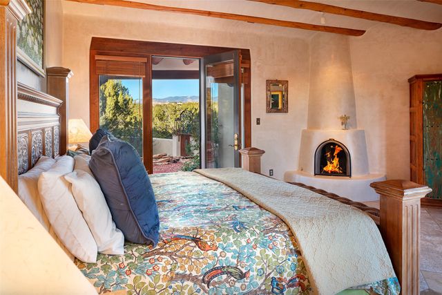 18 Daisy Circle, Santa Fe, NM 87506
