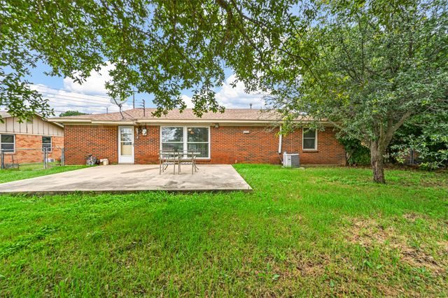 6209 Shadydell Drive, Fort Worth, TX 76135