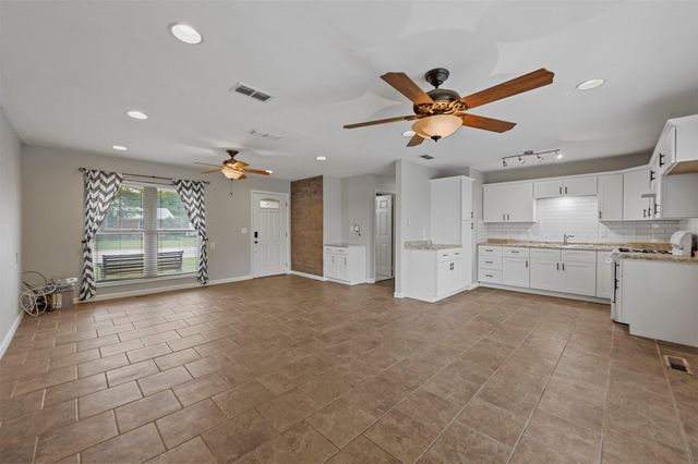 6209 Shadydell Drive, Fort Worth, TX 76135