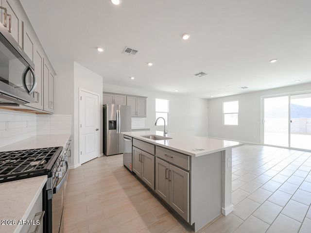 24168 W DEKALB Lane, Buckeye, AZ 85326