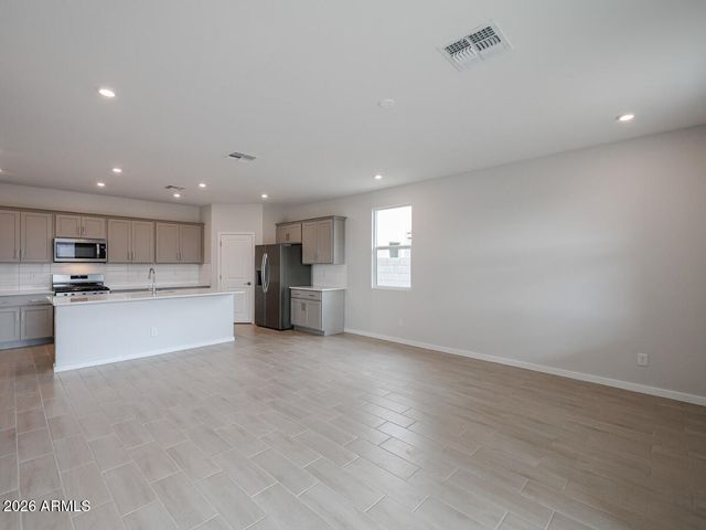 24168 W DEKALB Lane, Buckeye, AZ 85326
