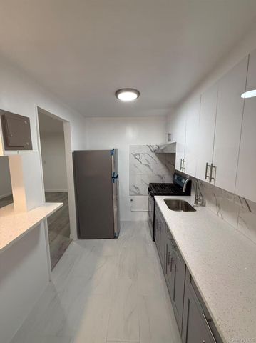 42-26 81st Street 2J, Elmhurst, NY 11373