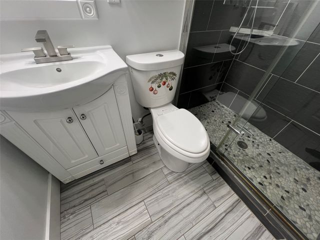 3301 Amherst Street, Des Moines, IA 50313