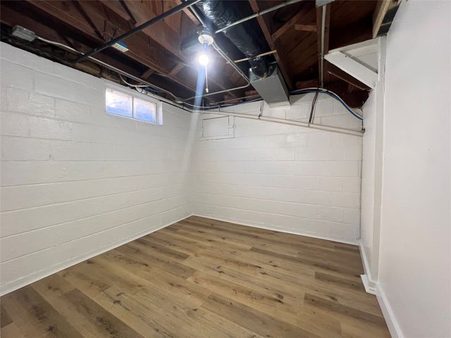 3301 Amherst Street, Des Moines, IA 50313