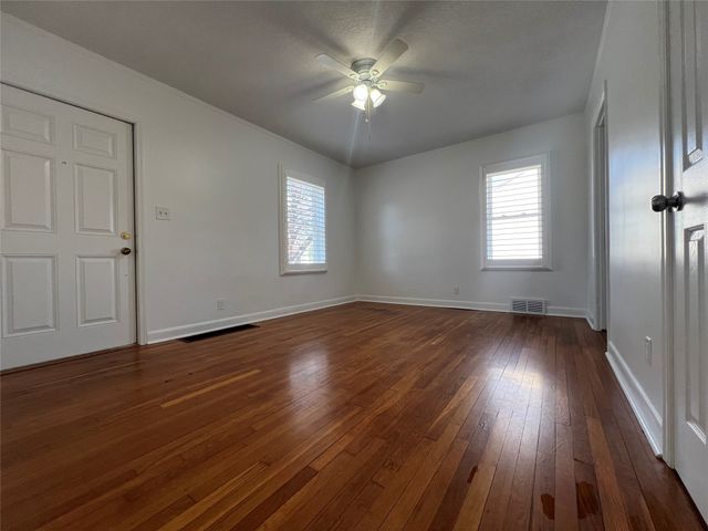 3301 Amherst Street, Des Moines, IA 50313