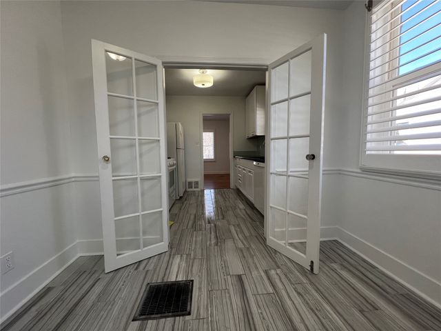 3301 Amherst Street, Des Moines, IA 50313