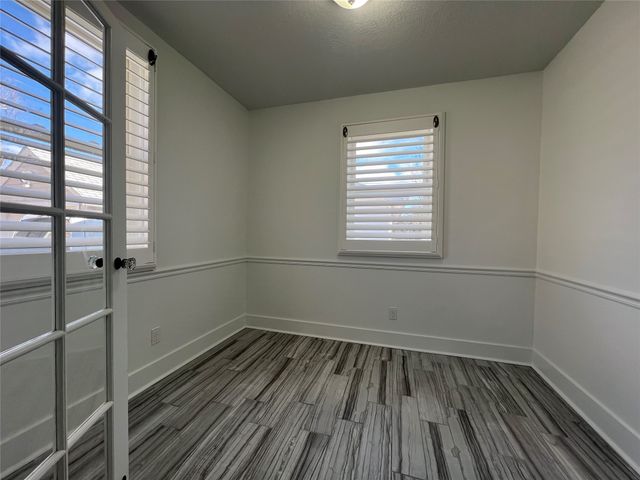 3301 Amherst Street, Des Moines, IA 50313