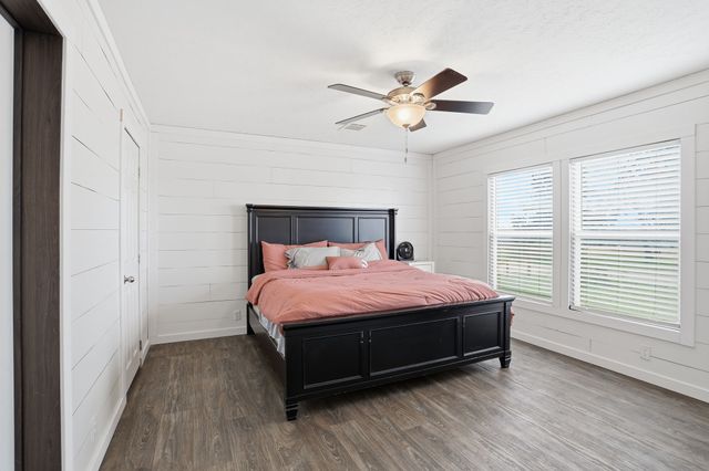 350 County Road 4905, Trenton, TX 75490