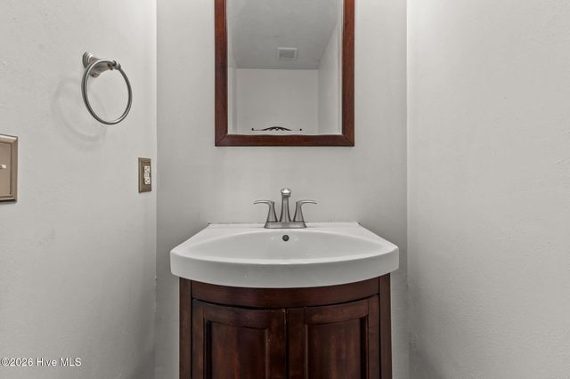 6724 Jacobs Creek Circle, Fayetteville, NC 28306