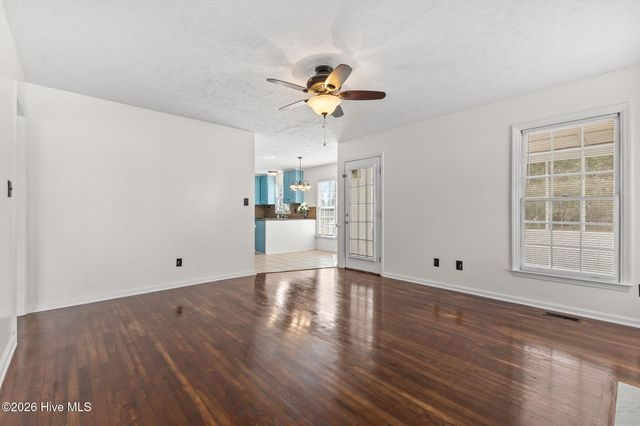 6724 Jacobs Creek Circle, Fayetteville, NC 28306