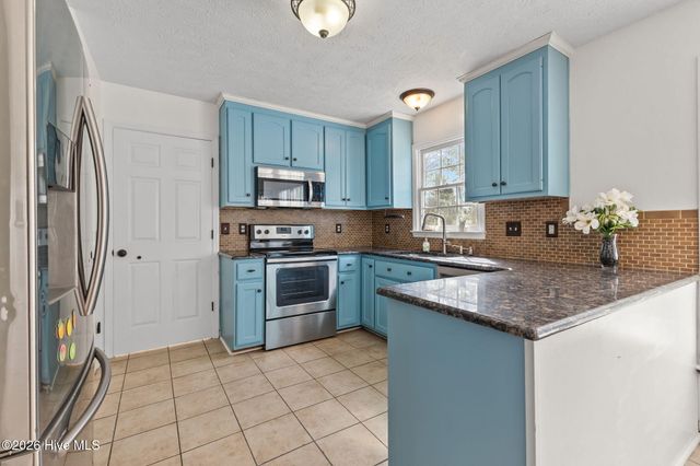 6724 Jacobs Creek Circle, Fayetteville, NC 28306