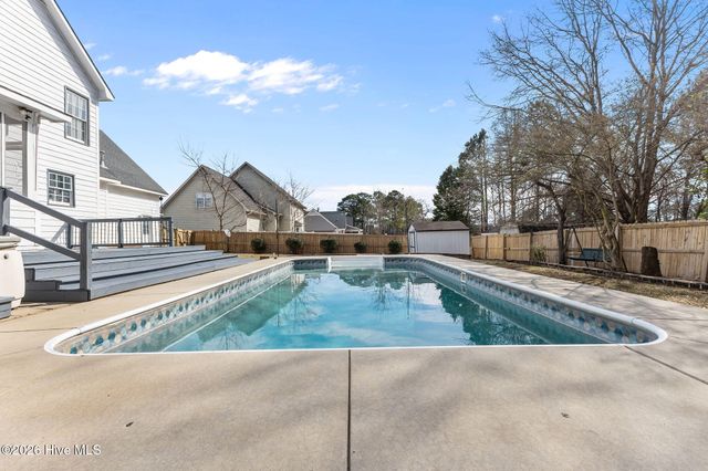 6724 Jacobs Creek Circle, Fayetteville, NC 28306