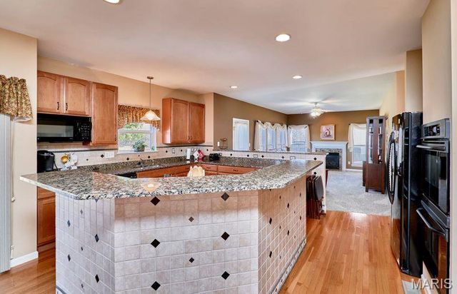 4049 Portland Ridge Drive, Florissant, MO 63034