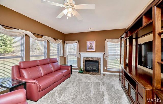 4049 Portland Ridge Drive, Florissant, MO 63034