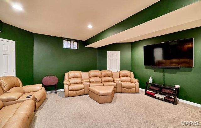 4049 Portland Ridge Drive, Florissant, MO 63034