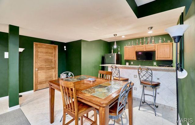 4049 Portland Ridge Drive, Florissant, MO 63034