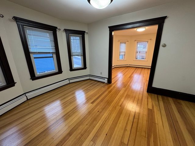 68 Aldrich 2, Boston, MA 02131