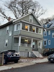 68 Aldrich 2, Boston, MA 02131