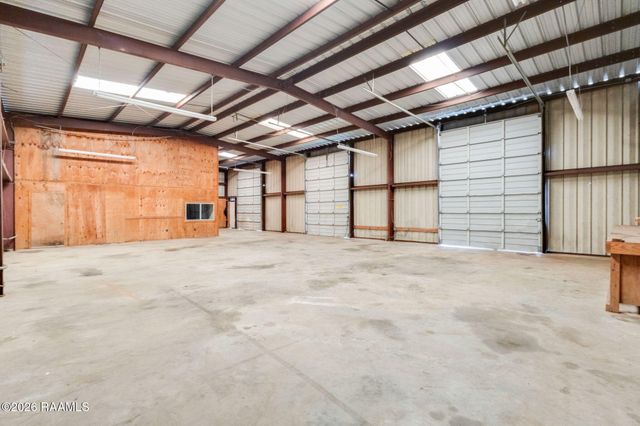 209 D Arceneaux Road, Scott, LA 70583