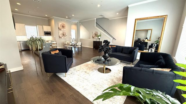 10906 Brookeshire Chase Lane Lane, Houston, TX 77043