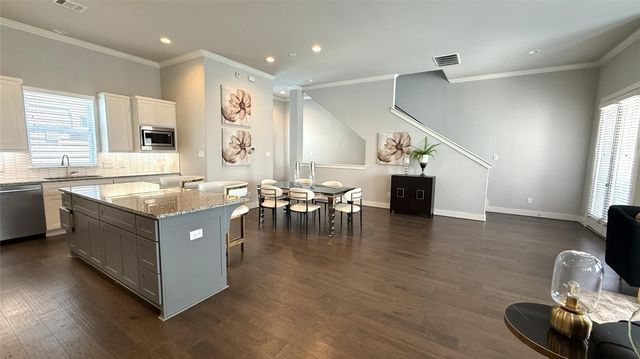 10906 Brookeshire Chase Lane Lane, Houston, TX 77043