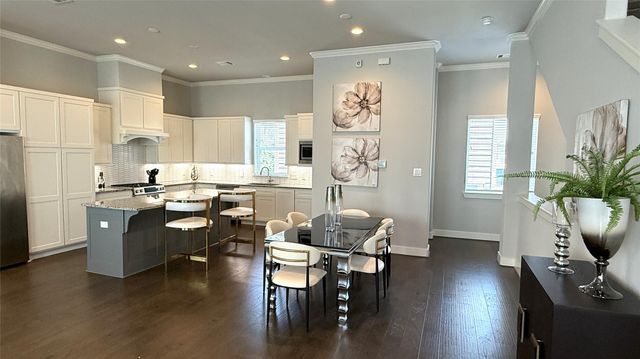 10906 Brookeshire Chase Lane Lane, Houston, TX 77043