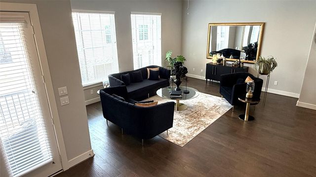 10906 Brookeshire Chase Lane Lane, Houston, TX 77043