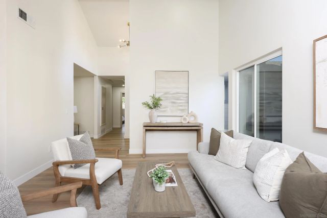 3619 Oxford St, Carlsbad, CA 92010