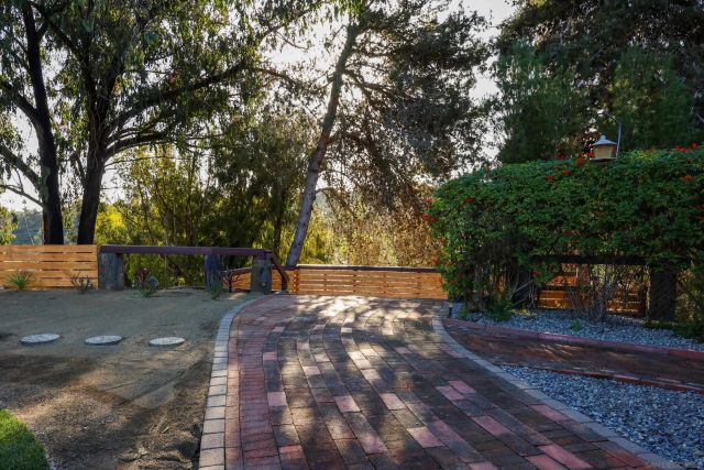 3619 Oxford St, Carlsbad, CA 92010