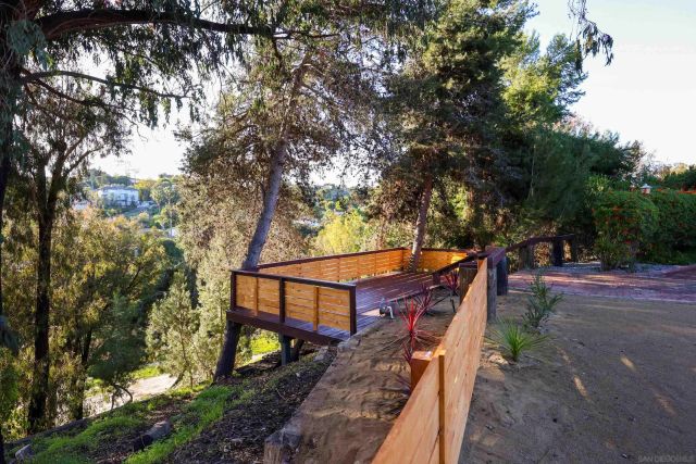 3619 Oxford St, Carlsbad, CA 92010