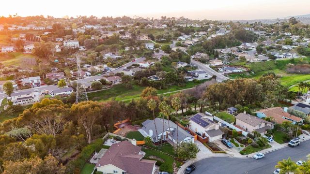 3619 Oxford St, Carlsbad, CA 92010