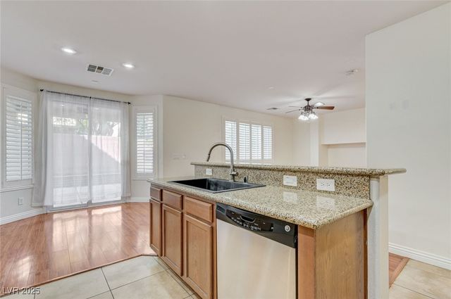 10644 Tray Mountain Avenue, Las Vegas, NV 89166