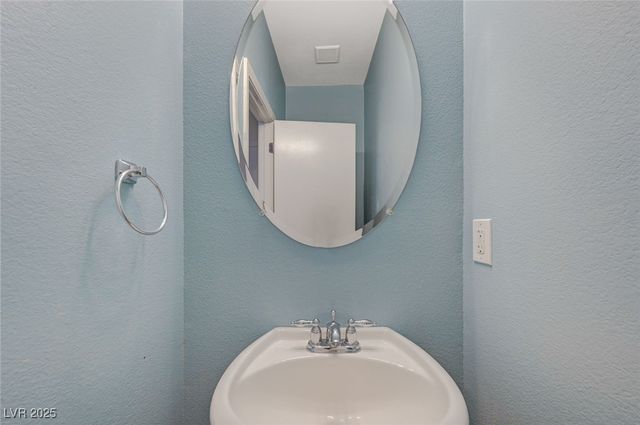 10644 Tray Mountain Avenue, Las Vegas, NV 89166